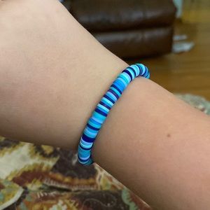SHADES OF BLUE BEADED BRACELET